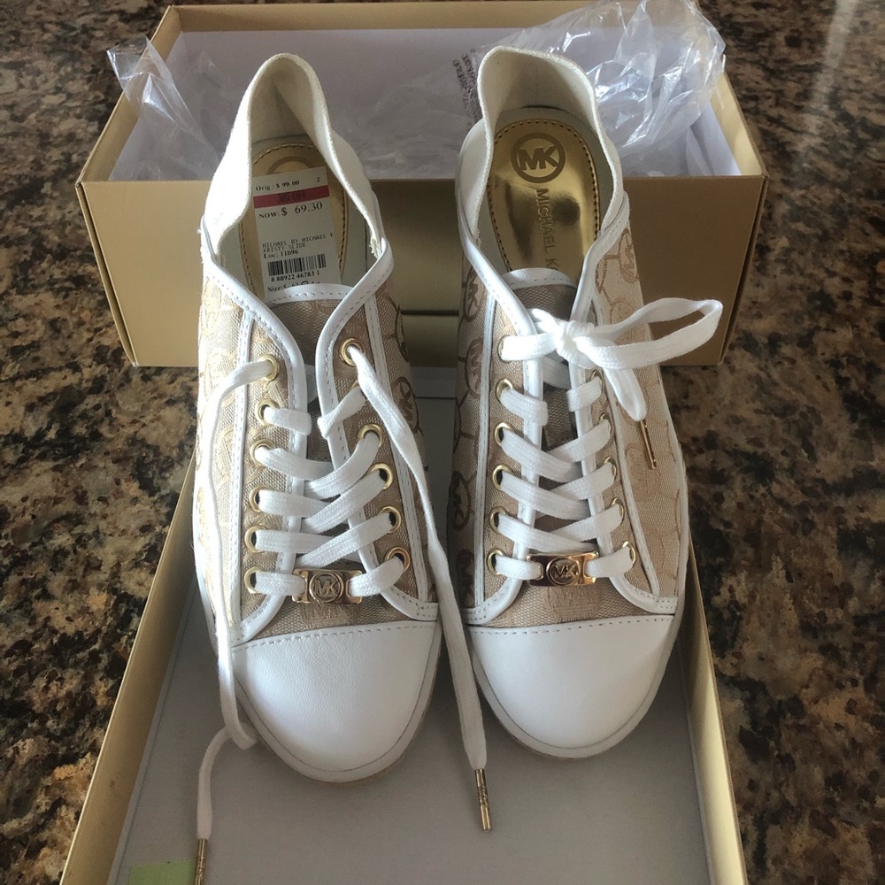 NWT MICHAEL by Michael Kors shoes
